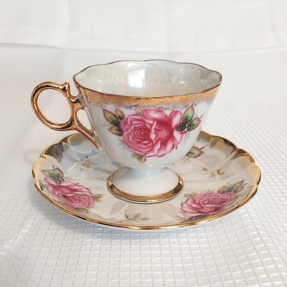 Royal Halsey Teacup Saucer Luster Pearl Roses Gold Scalloped Edge Fine China